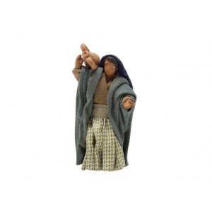 Donna con anfora in spalla...