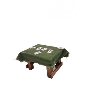 Tavolo con carte da gioco...