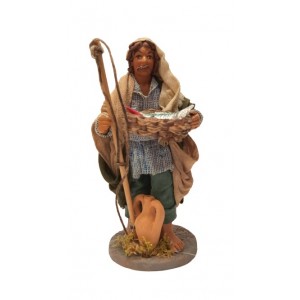 Pescatore con cesta di...