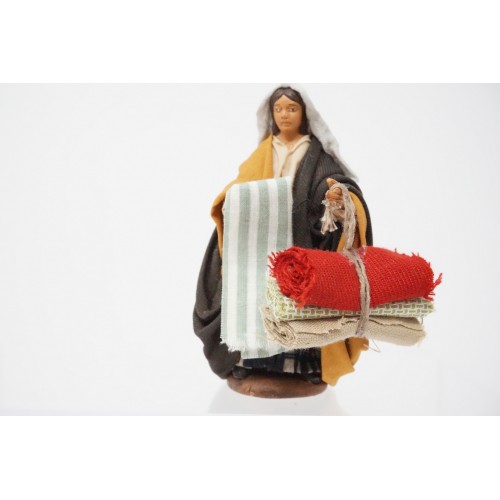 Donna con stoffe cm 10 terracotta e...
