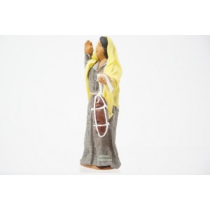 Donna con salume cm 7... 2