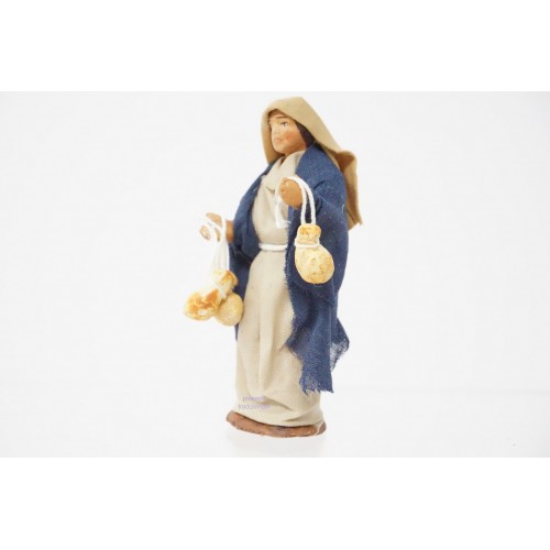 Donna con formaggi cm 7 terracotta e...