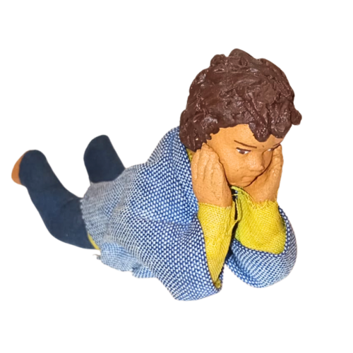 Bambino sdraiato cm 15 terracotta e...