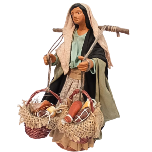 Donna con cesti salumi cm...